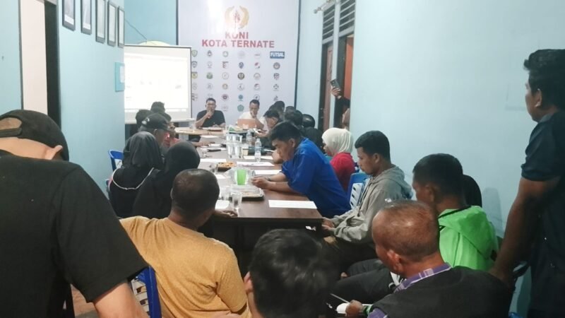 KONI Kota Ternate saat menggelar rapat memfinalisasi persiapan keberangkatan kontingen PORPROV 2026 [Foto : kasedata.id]