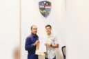 Kuasa hukum Agusti, Julfandi Gani, S.H. saat memasukan laporan ke Ditreskrimsus Polda Malut [dok : kasedata]