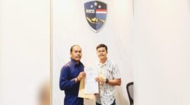 Kuasa hukum Agusti, Julfandi Gani, S.H. saat memasukan laporan ke Ditreskrimsus Polda Malut [dok : kasedata]