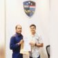 Kuasa hukum Agusti, Julfandi Gani, S.H. saat memasukan laporan ke Ditreskrimsus Polda Malut [dok : kasedata]
