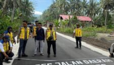 Pelaksana Tugas (Plt) Kepala Balai Pelaksana Jalan Nasional (BPJN) Maluku Utara, Abdul Hamid Payapo, langsung tancap gas meninjau sejumlah titik pembangunan infrastruktur. || dok : Kasedata