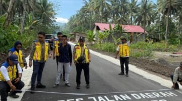 Pelaksana Tugas (Plt) Kepala Balai Pelaksana Jalan Nasional (BPJN) Maluku Utara, Abdul Hamid Payapo, langsung tancap gas meninjau sejumlah titik pembangunan infrastruktur. || dok : Kasedata