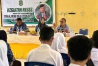 Ketua Komisi IV DPRD Malut, Muhajirin Bailussy dalam agenda reses di SMA Negeri 5 Halmahera Barat. || dok : Kasedata