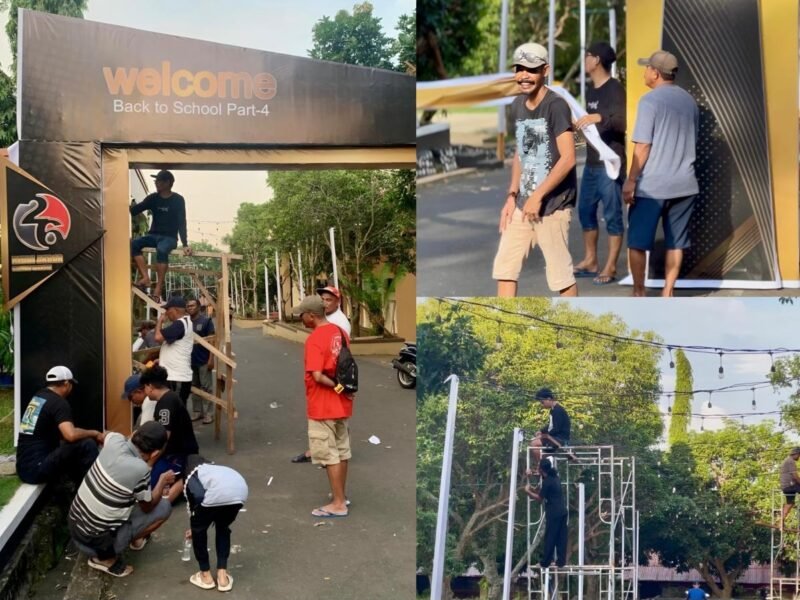 Alumni STEMAN bergotong royong menyelesaikan pembangunan gapura utama yang akan menjadi ikon penyambutan peserta Reuni Akbar. || dok : Ilham/Kasedata
