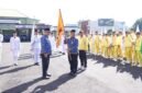 Prosesi pelepasan ditandai dengan penyerahan petaka bendera dari Wali Kota Ternate kepada Ketua Kontingen sebagai simbol kesiapan Kota Ternate mengikuti PORPROV V Maluku Utara [Foto : edohuka/kasedata]