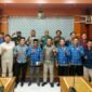 Panitia usai menggelar Technical Meeting (TM) dengan seluruh manajer tim di Gedung Rektorat Universitas Khairun [dok : zulkifli/kasedata]