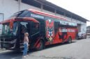 Bus Malut United saat berada di kawasan Pelabuhan Ahmad Yani, Kota Ternate, Kamis (2/7/2026)