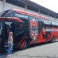 Bus Malut United saat berada di kawasan Pelabuhan Ahmad Yani, Kota Ternate, Kamis (2/7/2026)