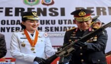 Konferensi pers yang hadiri Gubernur Maluku Utara, Sherly Tjoanda bersama Kapolda Maluku Utara Irjen Pol. Arif Budiman dihalaman Kantor Gubernur Sofifi. || dok : Ilham/Kasedata