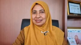 Kepala SMA Negeri 5 Kota Ternate, Dra. Difa Fara. || dok : Ilham/Kasedata