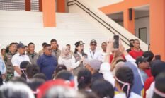 Gubernur Sherly Kobarkan Semangat Kemerdekaan di Sekolah Rakyat Terintegrasi 3 Maluku Utara