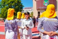 Gubernur Maluku Utara saat meninjau langsung latihan Paskibraka di halaman Kantor Gubernur. || dok : Kasedata