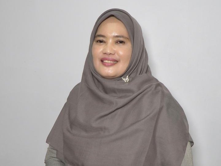 Rektor UMMU Prof. Dr. Ranita Rope, S.P., M.Sc.,