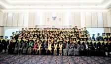 Wisudawaan Sekolah Tinggi Manajemen Informatika dan Komputer (STIMIK) Tidore Mandiri [Foto : sukarsi/kasedata]