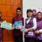 Gubernur Maluku Utara bersama Ketua TP PKK Ny. Tri Suswati Tito Karnavian meresmikan sekaligus menyerahkan kunci rumah layak huni, program RTLH tahun 2026. || dok : Ilham/Kasedata