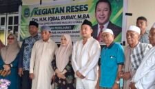 Ketua DPRD Kota Ternate, Iqbal Ruray, usai menggelar Reses di Kelurahan Toboleu. || Foto : Kasedata.id