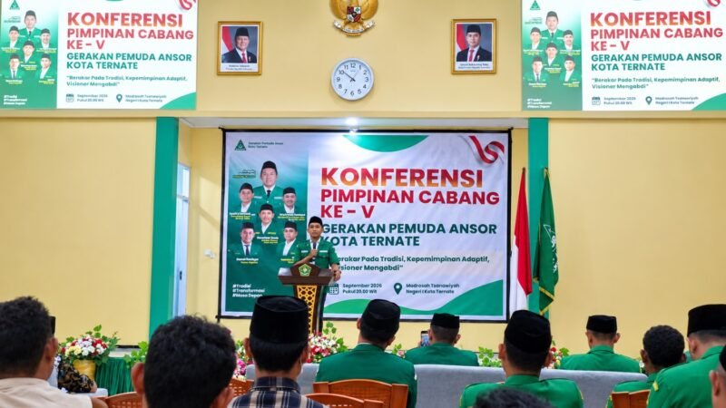 Ketua PW GP Ansor Maluku Utara, Syarif Abdullah membuka Konfercab ke-V GP Ansor Kota Ternate di Aula MTs Dufa-Dufa, Kota Ternate. || Foto : Kasedata.id