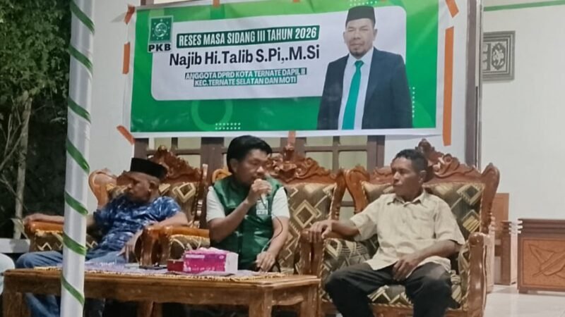 Anggota DPRD Kota Ternate Dapil II Ternate Selatan–Moti, Najib Hi. Talib menggelar reses di Kelurahan Gambesi. || Foto : Kasedata.id