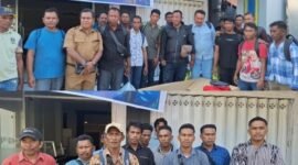 Penyerahan bantuan nelayan melalui UPT Dinas Kelautan dan Perikanan Provinsi Malut yang berlangsung di Kota Ternate [dok : kasedata]