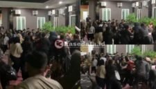 Korban investasi zahra berkah di halaman Mapolres Ternate [dok : kasedata]