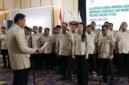 Ketua Umum Dewan Pimpinan Nasional (DPN) HKTI, Sudaryono melantik Gubernur Maluku Utara Sherly Tjoanda sebagai Ketua HKTI Provinsi Maluku Utara periode 2026-2031. || Foto : Kasedata.id