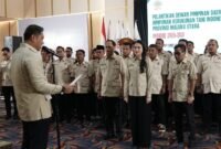 Ketua Umum Dewan Pimpinan Nasional (DPN) HKTI, Sudaryono melantik Gubernur Maluku Utara Sherly Tjoanda sebagai Ketua HKTI Provinsi Maluku Utara periode 2026-2031. || Foto : Kasedata.id