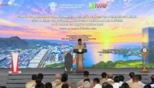 Presiden Prabowo Subianto tiba di kawasan Indonesia Weda Bay Industrial Park (IWIP), Kabupaten Halteng Maluku Utara guna meresmikan 11 proyek hilirisasi. || Foto : Kasedata.id