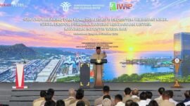 Presiden Prabowo Subianto tiba di kawasan Indonesia Weda Bay Industrial Park (IWIP), Kabupaten Halteng Maluku Utara guna meresmikan 11 proyek hilirisasi. || Foto : Kasedata.id