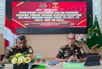 Kepala Seksi Penerangan Hukum (Kasi Penkum) Kejati Maluku Utara, Matheous Matulessy, dalam konferensi pers bersama awak media, Senin (5/10/2026). || Foto : Kasedata.id