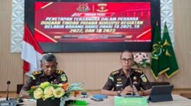Kepala Seksi Penerangan Hukum (Kasi Penkum) Kejati Maluku Utara, Matheous Matulessy, dalam konferensi pers bersama awak media, Senin (5/10/2026). || Foto : Kasedata.id