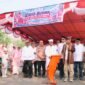 Wakil Gubernur Maluku Utara, H. Sarbin Sehe melepas peserta Kirab Budaya Kie Raha Nusantara dalam rangkaian HUT ke-27 Pemprov Malut. || Foto : Kasedata.id