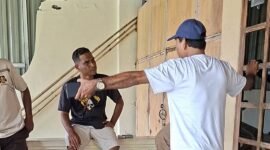 Perwakilan warga Kecamatan Oba dan Oba Selatan mendatangi kantor PT Intimkara, mempertanyakan progres pembangunan ruas Jalan Payahe–Dehepodo. || Foto : Kasedata.id