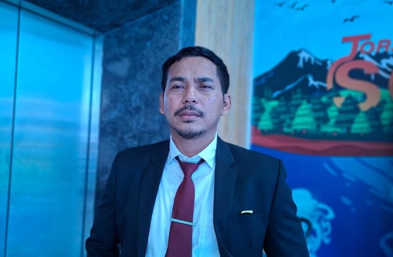 Kepala Badan Kepegawaian Daerah (BKD) Maluku Utara, Zulkifli Bian. || Foto : Kasedata.id