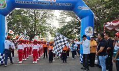 Wagub Sarbin Lepas 40 Regu Gerak Jalan Indah Pelajar Meriahkan HUT ke-27 Malut