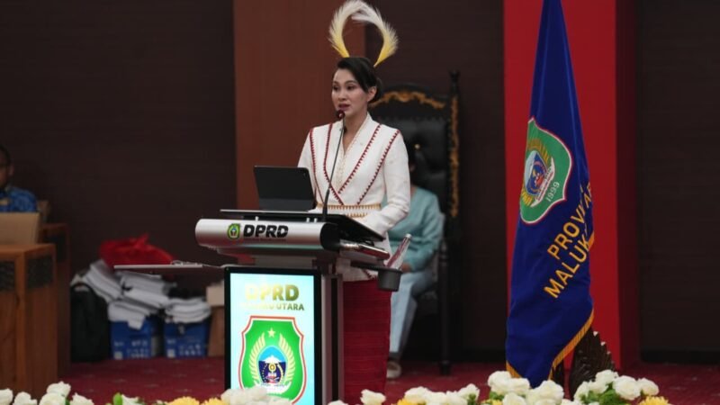 Gubernur Maluku Utara, Sherly Tjoanda Laos, memaparkan sejumlah angka strategis dalam Rancangan Anggaran Pendapatan dan Belanja Daerah (RAPBD) Tahun Anggaran 2027. || Foto : Kasedata.id
