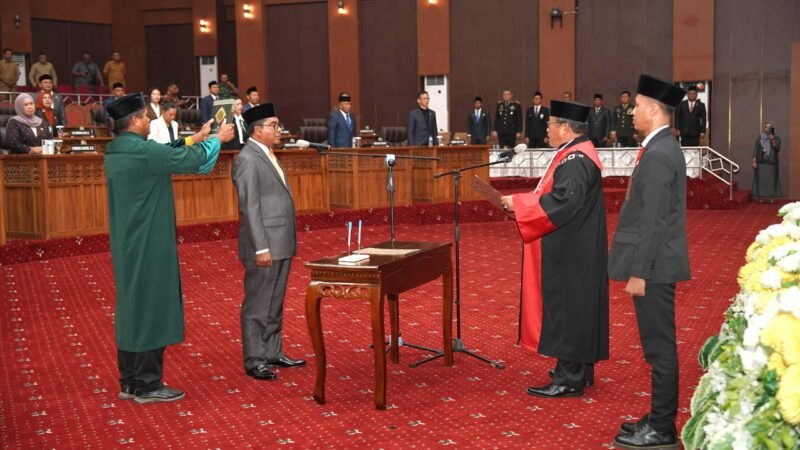 Pengucapan Sumpah/Janji Wakil Ketua DPRD Sisa Masa Jabatan 2024–2029, di Ruang Rapat Paripurna DPRD Maluku Utara. || Foto : Kasedata.id