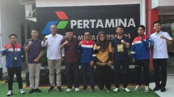 Wakil Gubernur Maluku Utara, H. Sarbin Sehe, didampingi Kepala Dinas ESDM Abdul Karim Usman dan Kepala Dinas Perindag, Ronny Saleh meninjau langsung Fuel Terminal Ternate. || Foto : Kasedata.id