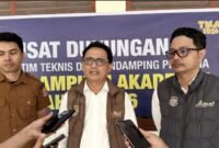 Kadikbud Maluku Utara, Abubakar Abdullah didampingi Sekretaris Dinas, Sofyan. || Foto : Kasedata.id