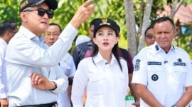 Kunjungan kerja Menteri PU, Dody Hanggodo ke Maluku Utara. Ia turut meninjau pekerjaan pengeboran air baku di Gurabunga, Kota Tidore. || Foto : Kasedata.id