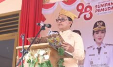 Jadi Irup di SMA Halsel, Kadikbud Malut Sampaikan Amanat dalam Bahasa Makeang