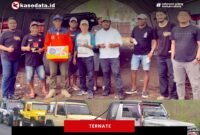 Ternate Jeep Community (TJC) saat menyaluarkan bantuan logistik ke petugas karhutla di TPA Takome [dok : kasedata]