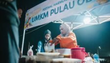 Aktivitas ekonomi pelaku UMKM di Festival Harmoni Obi (FHO) 2026.